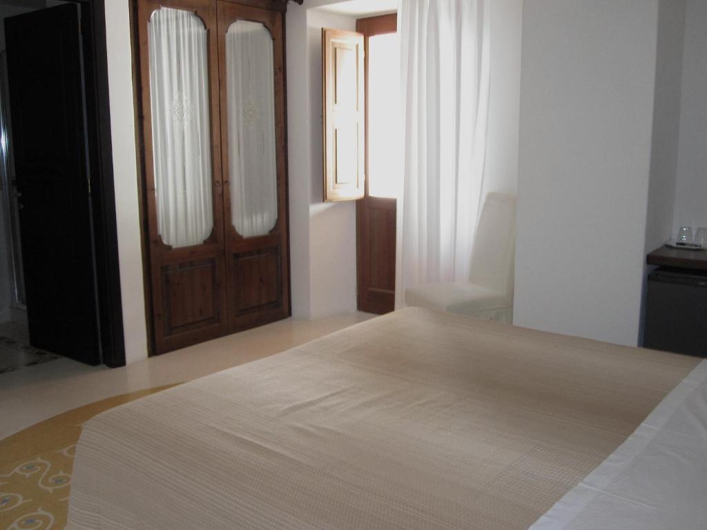 Hotel Santa Marina Antica Foresteria Santa Marina Salina Quarto foto